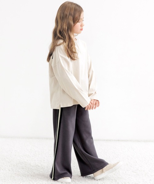 Bee des Bee（ビーデスビー）の「裏起毛ラインワイドパンツ（スウェットパンツ・キッズ・ダークグレー/ブラック/グレイッシュベージュ/杢グレー・120cm/130cm/140cm/110cm/150cm）」の7枚目の写真
