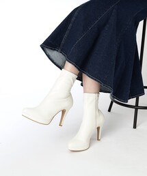 アーモンドトゥショートブーツ