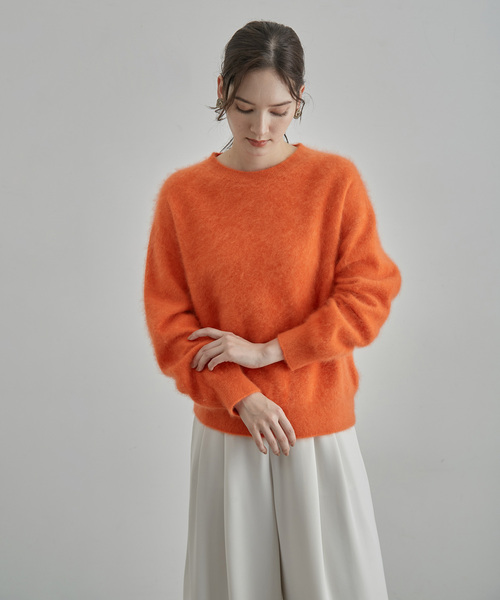 ROPE'（ロペ）の「【一部店舗限定】カシミヤ100％ クルーネックファーニット（ニット/セーター・レディース・ブラック/ネイビー・FREE）」の4枚目の写真