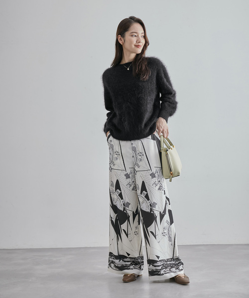 ROPE'（ロペ）の「【一部店舗限定】カシミヤ100％ クルーネックファーニット（ニット/セーター・レディース・ブラック/ネイビー・FREE）」の7枚目の写真