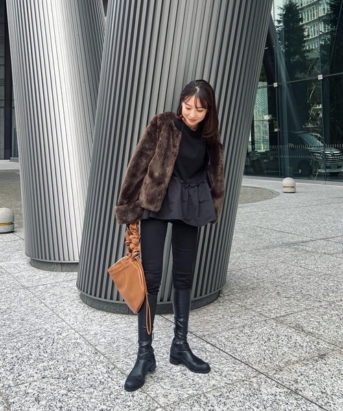 y/m by 村岡美里（イムバイムラオカミサト）の「ドローコードショルダーBAG（ショルダーバッグ・レディース・ブラック/アイボリー・FREE）」の22枚目の写真