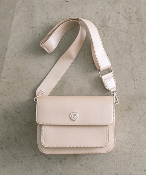 OLIVE des OLIVE（オリーブデオリーブ）の「エンブレム付ラインショルダーバッグ　1041120010（ショルダーバッグ・レディース・ピンク/アイボリー/ブラック・FREE）」の3枚目の写真