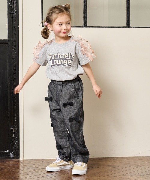 CALMIA（カルミア）の「リボンいっぱいデニムパンツ（80～150cm）（デニムパンツ・キッズ・ブラック/ライトブルー・110/120/130/140/150/80/90/100）」の4枚目の写真