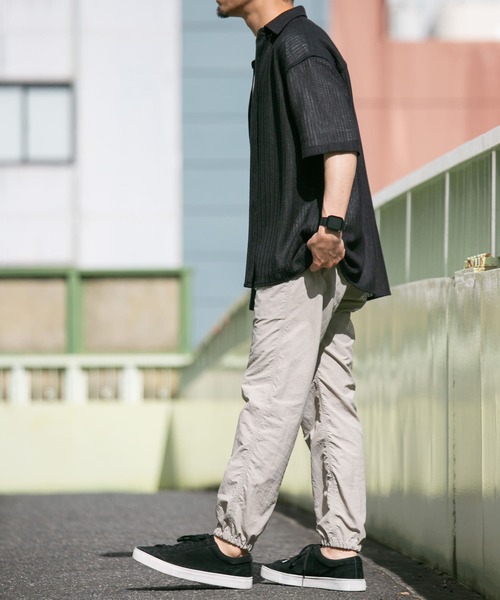 URBAN RESEARCH ROSSO MEN(アーバンリサーチロッソメン)の「『別注』Gramicci デュラブルナイロンジョガーパンツ(その他パンツ・メンズ・ベージュ/ネイビー/ブラック/チャコールグレー・SMALL/MEDIUM/LARGE)」の14枚目の写真