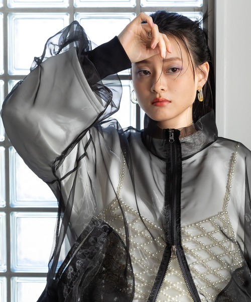 bohmal(ボマール)の「スリーブシャーリングシアーブルゾン(ブルゾン・レディース・グレー/ブラック・FREE)」の13枚目の写真