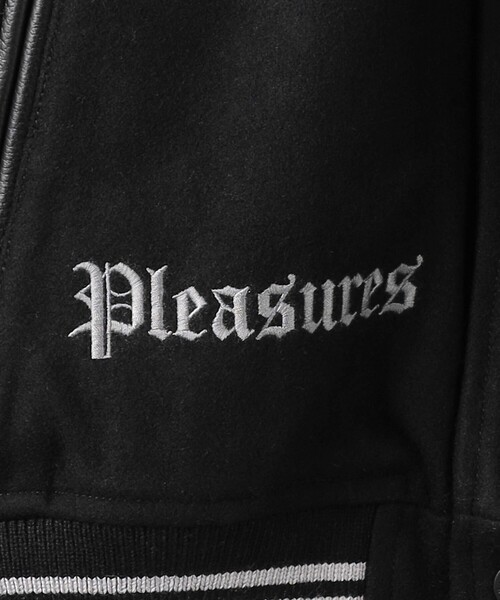 PLEASURES（プレジャー）の「＜PLEASURES × N.E.R.D.＞ バーシティ ジャケット（ブルゾン・メンズ・ブラック・M）」の8枚目の写真