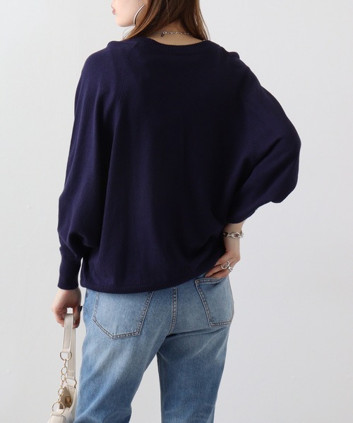atONE(アットワン)の「atONE キーネックドルマンカーディガン(カーディガン/ボレロ・レディース・ネイビー/グレイッシュベージュ/オフホワイト/ブラック・4L~5L/LL~3L/M-L)」の18枚目の写真