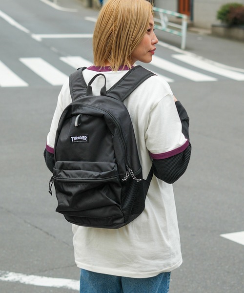 THRASHER（スラッシャー）の「BENCHMARK BACKPACK KIDS 16L/スラッシャーキッズスタンダードデザイン撥水加工バッグパックリュックサック（バックパック/リュック・キッズ・ブラック×ホワイト/ブラック系その他/ブラック×イエロー・FREE）」の5枚目の写真