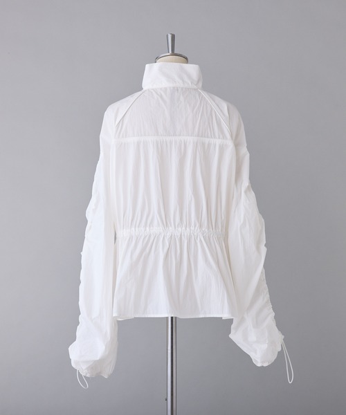 one after another NICE CLAUP(ワンアフターアナザーナイスクラップ)の「袖ドロストマウンテンパーカー(マウンテンパーカー・レディース・グレー系その他/オフホワイト/チャコールグレー・FREE)」の6枚目の写真