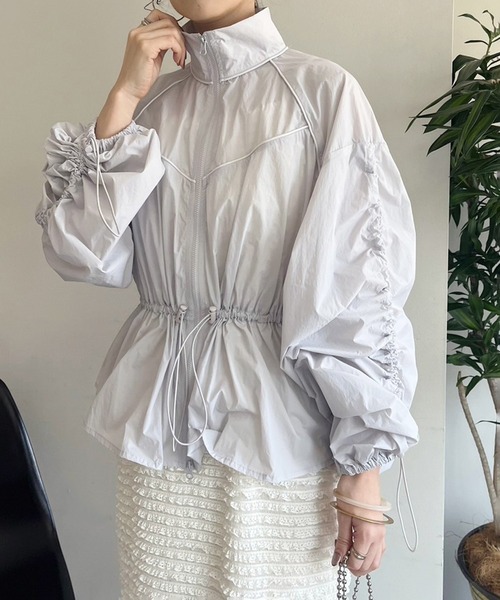 one after another NICE CLAUP(ワンアフターアナザーナイスクラップ)の「袖ドロストマウンテンパーカー(マウンテンパーカー・レディース・グレー系その他/オフホワイト/チャコールグレー・FREE)」の22枚目の写真