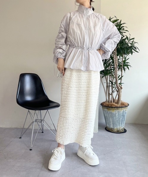 one after another NICE CLAUP(ワンアフターアナザーナイスクラップ)の「袖ドロストマウンテンパーカー(マウンテンパーカー・レディース・グレー系その他/オフホワイト/チャコールグレー・FREE)」の14枚目の写真