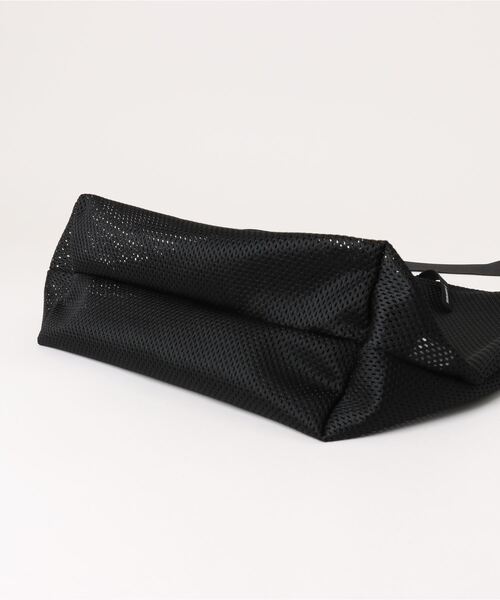 ADAM PATEK(アダムパテック)の「【Km】【it】【ADAM PATEK】 mesh shoulder bag/メッシュショルダーバッグ(ショルダーバッグ・メンズ・ブラック・FREE)」の3枚目の写真