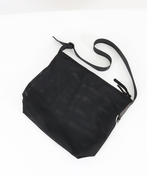 ADAM PATEK(アダムパテック)の「【Km】【it】【ADAM PATEK】 mesh shoulder bag/メッシュショルダーバッグ(ショルダーバッグ・メンズ・ブラック・FREE)」の9枚目の写真
