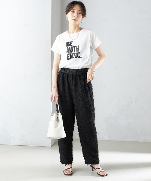 +81BRANCA(ハチイチブランカ)の「【SHIPS別注】81BRANCA:バリエーション ロゴ TEE ◇(Tシャツ/カットソー・レディース・オフホワイト/ストーン/ライトグレー/ブラウン・ONE SIZE)」の8枚目の写真
