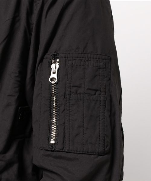AZUL by moussy（アズールバイマウジー）の「ポリタフタ裏天竺MA-1（MA-1・メンズ・ブラック・MEDIUM/SMALL/LARGE/X-SMALL/X-LARGE）」の12枚目の写真