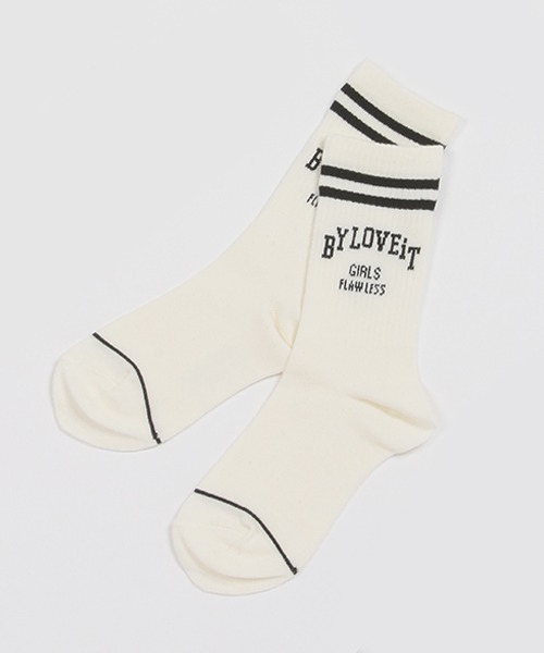 by LOVEiT(バイラビット)の「2ラインロゴクルーソックス【日本製】(ソックス/靴下・キッズ・ラベンダー/オフホワイト/レッド/ブラック・L/M/S/LL)」の2枚目の写真