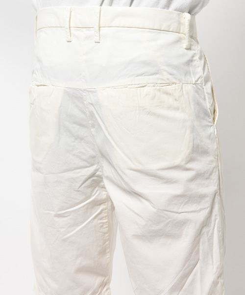 STUDIOUS（ステュディオス）の「【STUDIOUS】ガーメントダイウェザーショートパンツ MADE IN JAPAN（その他パンツ・メンズ・ホワイト/ベージュ/ネイビー・1/3/2）」の8枚目の写真