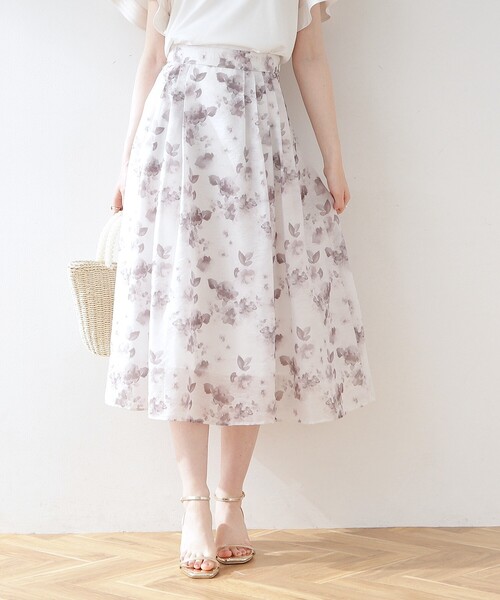 couture brooch（クチュールブローチ）の「◆【華やかサマーフラワー】水彩フラワージャカードタックスカート（スカート・レディース・ピンク系その他/ホワイト系3/ブルー系5・40/38/42/36）」の15枚目の写真