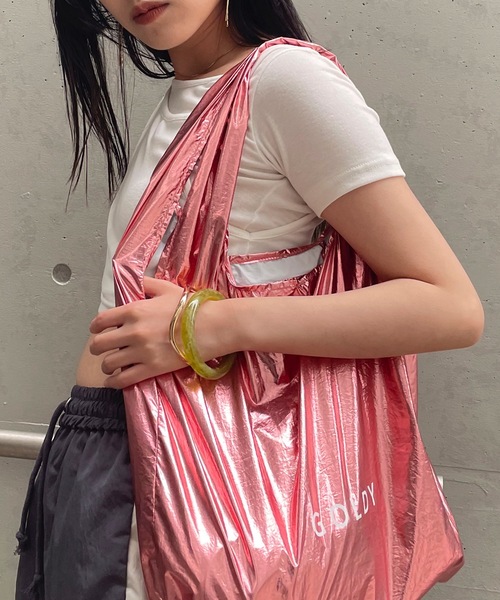 GOLDY(ゴールディ)の「レジン&メタル ウェーブ セット バングル(バングル/リストバンド・レディース・その他6/シルバー/グレー/その他4/ゴールド/ベージュ/その他1/その他2/その他3/その他5/ブラウン/グリーン/カーキ・FREE)」の8枚目の写真