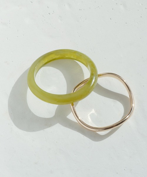 GOLDY(ゴールディ)の「レジン&メタル ウェーブ セット バングル(バングル/リストバンド・レディース・その他6/シルバー/グレー/その他4/ゴールド/ベージュ/その他1/その他2/その他3/その他5/ブラウン/グリーン/カーキ・FREE)」の14枚目の写真