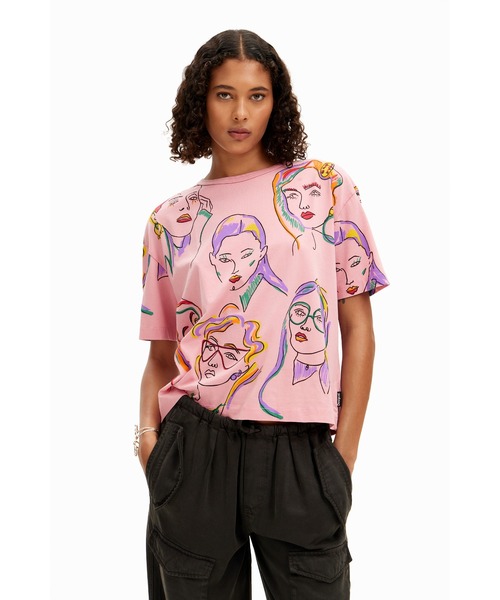 Desigual(デシグアル)の「フェイス arty Tシャツ(Tシャツ/カットソー・レディース・ホワイト/ピンク/ブラック・S/M/L/XL/XS)」の3枚目の写真