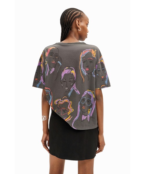 Desigual(デシグアル)の「フェイス arty Tシャツ(Tシャツ/カットソー・レディース・ホワイト/ピンク/ブラック・S/M/L/XL/XS)」の4枚目の写真