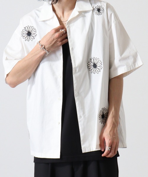 ATELANE（アテレーン）の「アソート刺繍開襟S/Sシャツ（シャツ/ブラウス・メンズ・ホワイト/ブラウン/ベージュ系/ブラック系/チャコール/ベージュ/ホワイト系/ブラック/チャコールグレー/グレー/グレー系/ブルー・L/M/XL）」の19枚目の写真