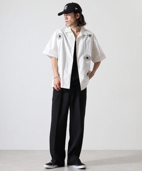 ATELANE（アテレーン）の「アソート刺繍開襟S/Sシャツ（シャツ/ブラウス・メンズ・ホワイト/ブラウン/ベージュ系/ブラック系/チャコール/ベージュ/ホワイト系/ブラック/チャコールグレー/グレー/グレー系/ブルー・L/M/XL）」の22枚目の写真
