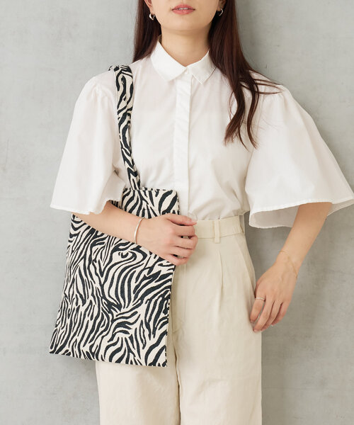 Actually(アクチュアリー)の「アニマルジャガードトートバッグ(トートバッグ・レディース・ホワイト/ホワイト系その他・0)」の3枚目の写真