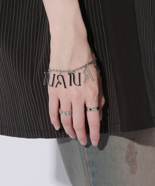 Anui（アニュイ）の「【UNISEX】ステンレスモチーフロゴブレスレット（ブレスレット・レディース・シルバー・FREE）」の6枚目の写真