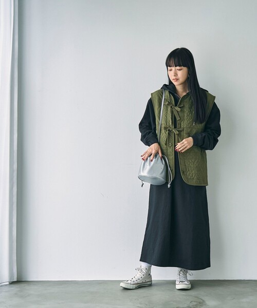 coen（コーエン）の「幾何柄キルトリバーシブルベスト（ベスト・レディース・オフホワイト/オリーブ・FREE）」の8枚目の写真