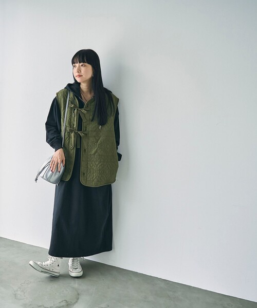 coen（コーエン）の「幾何柄キルトリバーシブルベスト（ベスト・レディース・オフホワイト/オリーブ・FREE）」の9枚目の写真