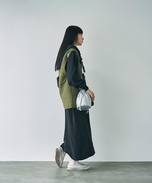 coen（コーエン）の「幾何柄キルトリバーシブルベスト（ベスト・レディース・オフホワイト/オリーブ・FREE）」の10枚目の写真