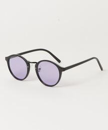 L.E.D.BITES（エルイーディーバイツ）の「紫外線に当たるとサングラスに！　調光偏光サングラス　ボストン（サングラス）」