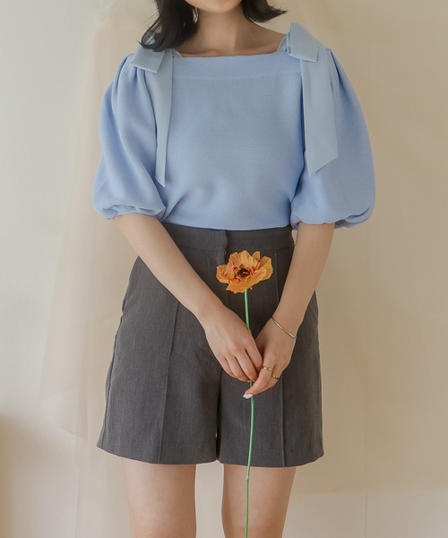 favclo.(ファブクロ)の「off shoulder ribbon tops / オフショルダーリボントップス(Tシャツ/カットソー・レディース・サックスブルー/ブラック/アイボリー・FREE)」の3枚目の写真