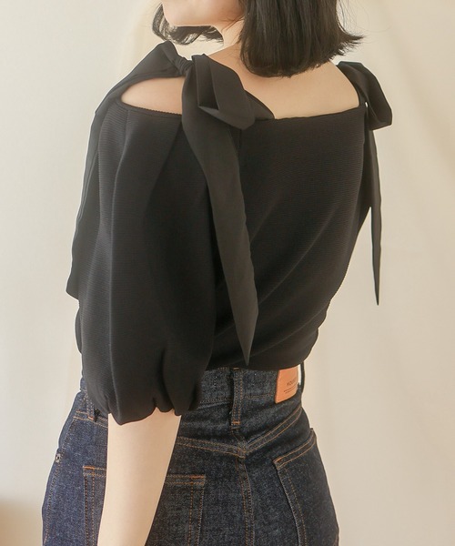 favclo.(ファブクロ)の「off shoulder ribbon tops / オフショルダーリボントップス(Tシャツ/カットソー・レディース・サックスブルー/ブラック/アイボリー・FREE)」の13枚目の写真