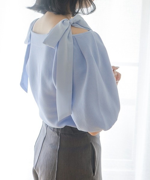 favclo.(ファブクロ)の「off shoulder ribbon tops / オフショルダーリボントップス(Tシャツ/カットソー・レディース・サックスブルー/ブラック/アイボリー・FREE)」の6枚目の写真