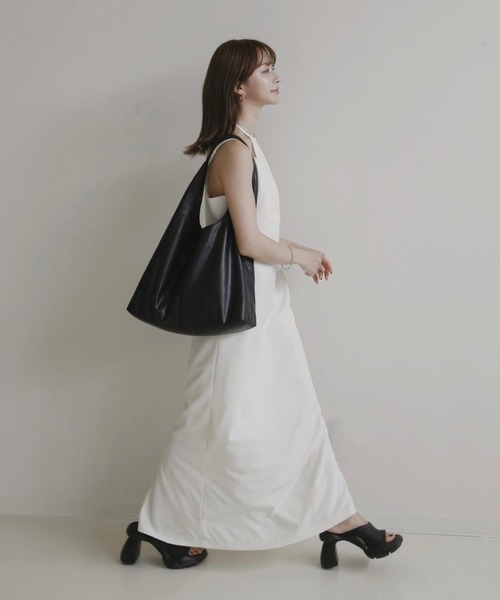 EFOLE(エフォル)の「【EFOLE】【インフルエンサーgudeminami×EFOLE コラボ】ワンハンドル トート バッグ(トートバッグ・レディース・ブラック/オフホワイト・FREE)」の8枚目の写真