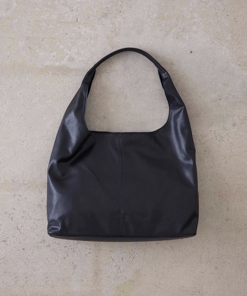 EFOLE(エフォル)の「【EFOLE】【インフルエンサーgudeminami×EFOLE コラボ】ワンハンドル トート バッグ(トートバッグ・レディース・ブラック/オフホワイト・FREE)」の5枚目の写真