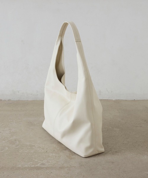 EFOLE(エフォル)の「【EFOLE】【インフルエンサーgudeminami×EFOLE コラボ】ワンハンドル トート バッグ(トートバッグ・レディース・ブラック/オフホワイト・FREE)」の22枚目の写真