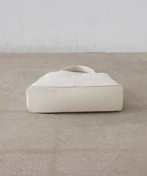 EFOLE(エフォル)の「【EFOLE】【インフルエンサーgudeminami×EFOLE コラボ】ワンハンドル トート バッグ(トートバッグ・レディース・ブラック/オフホワイト・FREE)」の21枚目の写真