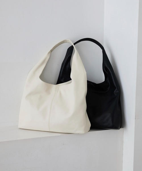 EFOLE(エフォル)の「【EFOLE】【インフルエンサーgudeminami×EFOLE コラボ】ワンハンドル トート バッグ(トートバッグ・レディース・ブラック/オフホワイト・FREE)」の14枚目の写真