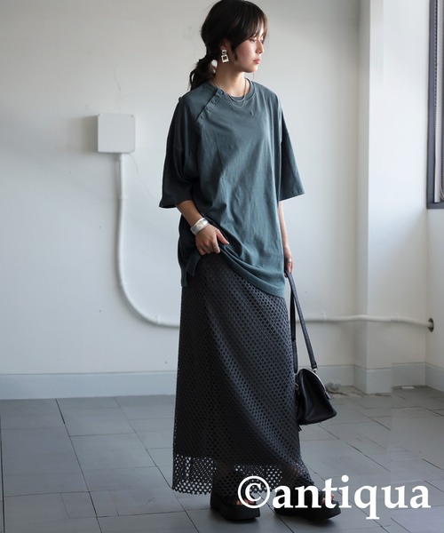 antiqua(アンティカ)の「綿麻Tシャツ(Tシャツ/カットソー・レディース・ホワイト/ブラック/ブルー・ONESIZE)」の18枚目の写真