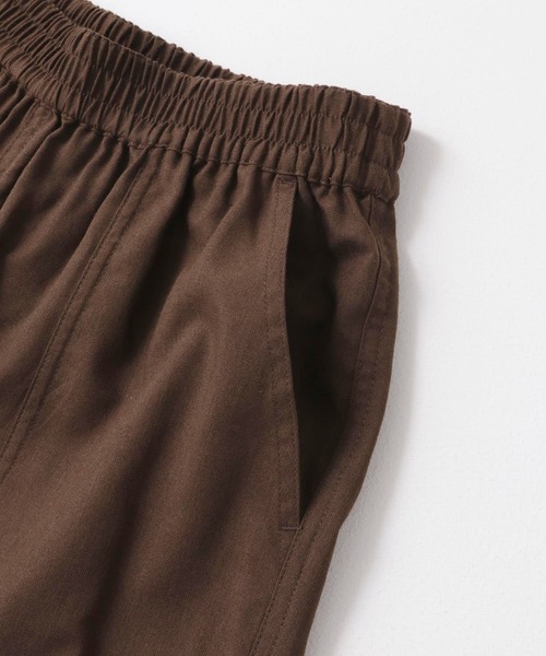 URBAN RESEARCH Sonny Label（アーバンリサーチサニーレーベル）の「『UR TECH 高機能リネン』リネン混ベイカーイージーパンツ（その他パンツ・レディース・ブラック/ブラウン/ブルー・36/38）」の6枚目の写真