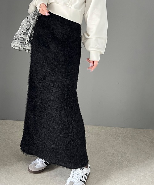 mily bilet(ミウィビレット)の「【mily bilet】カジュアルと女性らしさ両方が叶う!バックスリットシャギーストレートスカート(スカート・レディース・ブラック/アイボリー・LARGE/MEDIUM/SMALL/X-LARGE)」の12枚目の写真