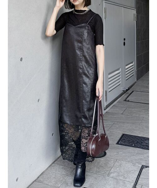 MURUA（ムルーア）の「レースドッキングワンピース（ワンピース・レディース・ブラック/カーキ・FREE）」の2枚目の写真