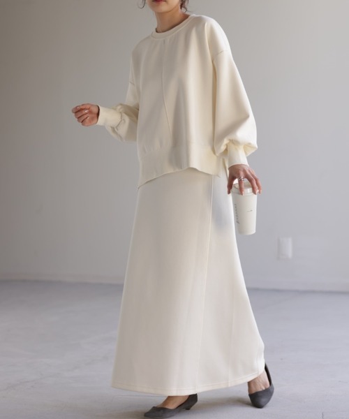 HUG.U（ハグユー）の「【セットアップ可】Aラインスウェットスカート（スカート・レディース・ベージュ/ライトグレー/ブラック/アイボリー・FREE）」の2枚目の写真