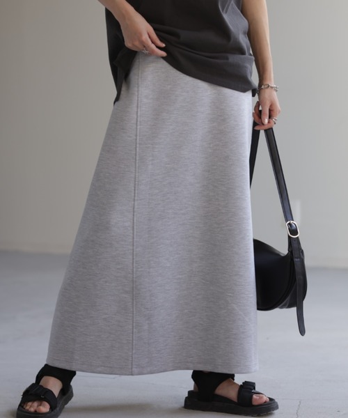 HUG.U（ハグユー）の「【セットアップ可】Aラインスウェットスカート（スカート・レディース・ベージュ/ライトグレー/ブラック/アイボリー・FREE）」の8枚目の写真