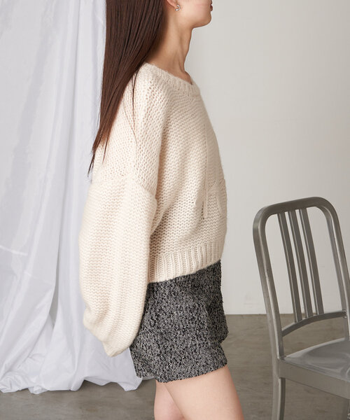 RAY CASSIN(レイカズン)の「前後2WAYループロゴルーズ短丈ニット(ニット/セーター・レディース・チャコールグレー/アイボリー/グリーン・FREE)」の14枚目の写真