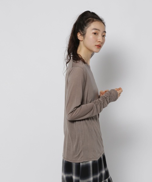 niko and...（ニコアンド）の「シャーリングテンセルウールプルオーバー（Tシャツ/カットソー・レディース・グレー/アイボリー/ブラック/モカ・FREE）」の16枚目の写真